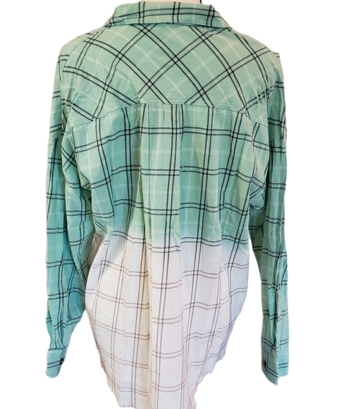 White Birch Mint Plaid Ombre Distressed Flannel Top NEW - Picture 4 of 7